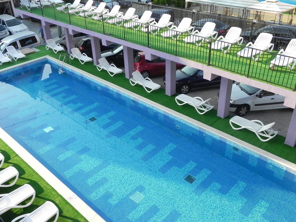 Pensiunea Iubesc Marea Costinești Εξωτερικό φωτογραφία
